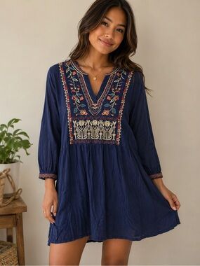 Johnny Was  Embroidered Long-Sleeve knee length Dress Medium PTP 20